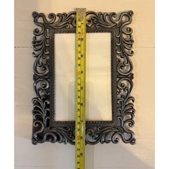 Jennifer Moore Picture Frame The Victorian Metal Collection Holds 4X6 Used - Picture 11 of 12